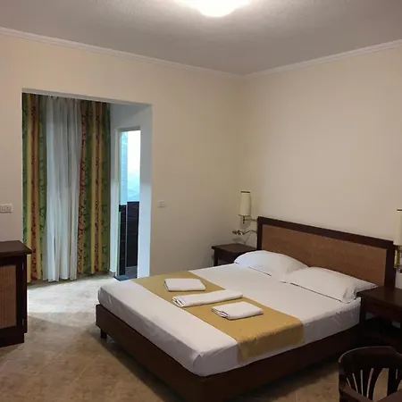 Arandi Ag Hotel Mjull-Bethore